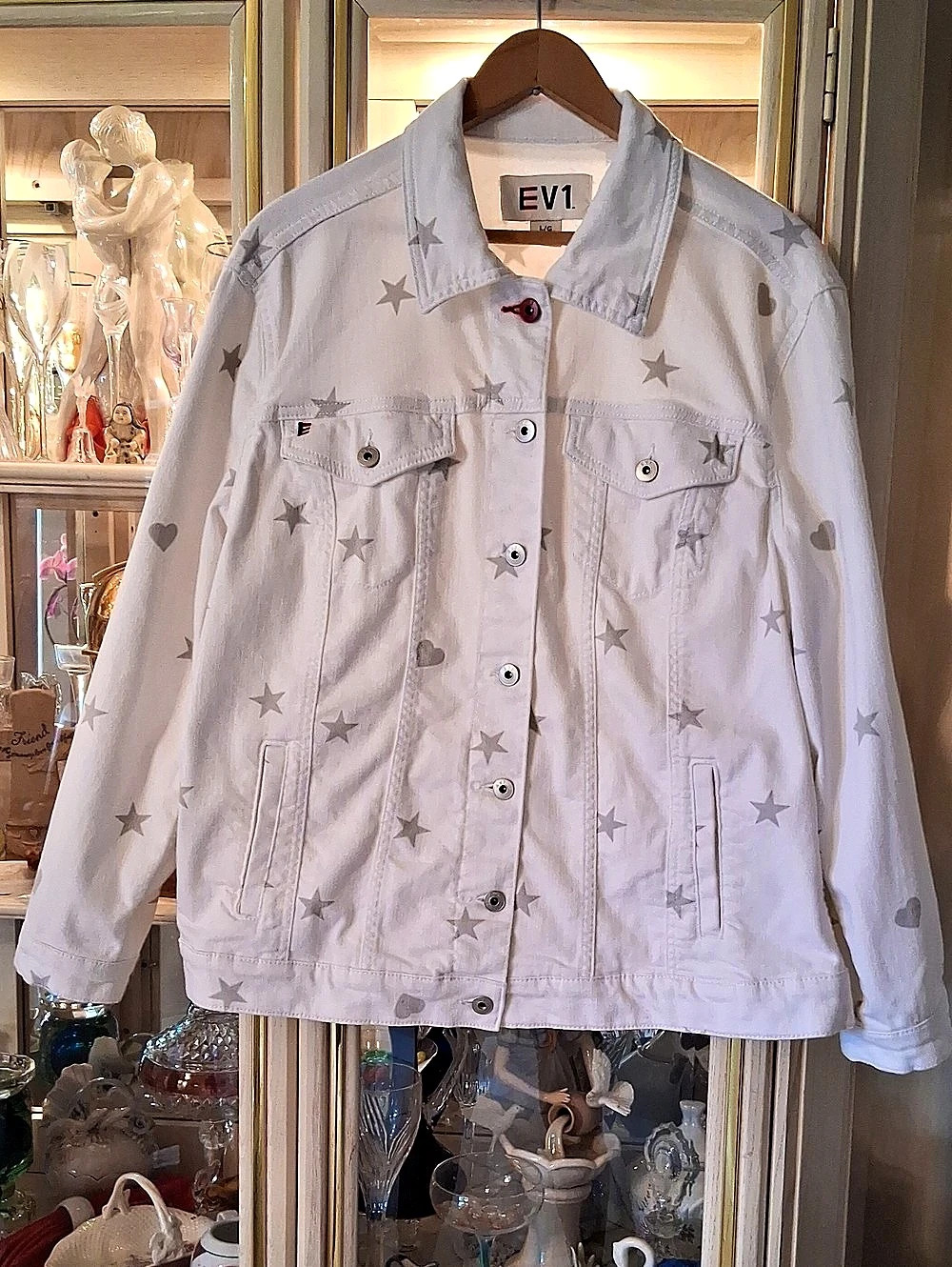 EV1 Women's Star & Red Heart Print Jacket. Like New. Large.